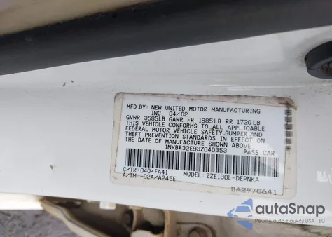 2003 Toyota Corolla Le z USA, uszkodzony, nr VIN 1NXBR32E93Z040353